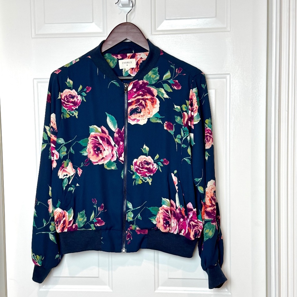 Everly Floral Bomber Jacket, EUC, Lined, Size Medium